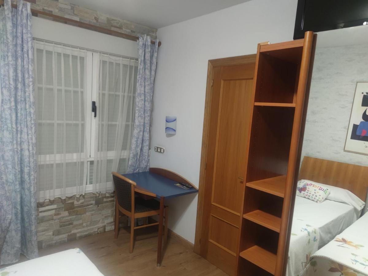 Hostal Burbia Villafranca Del Bierzo Dış mekan fotoğraf